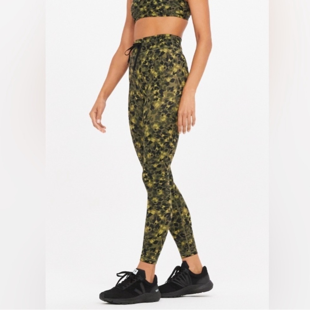 NWT The Upside Lili Midi Pant Drawstring Leggings Moss